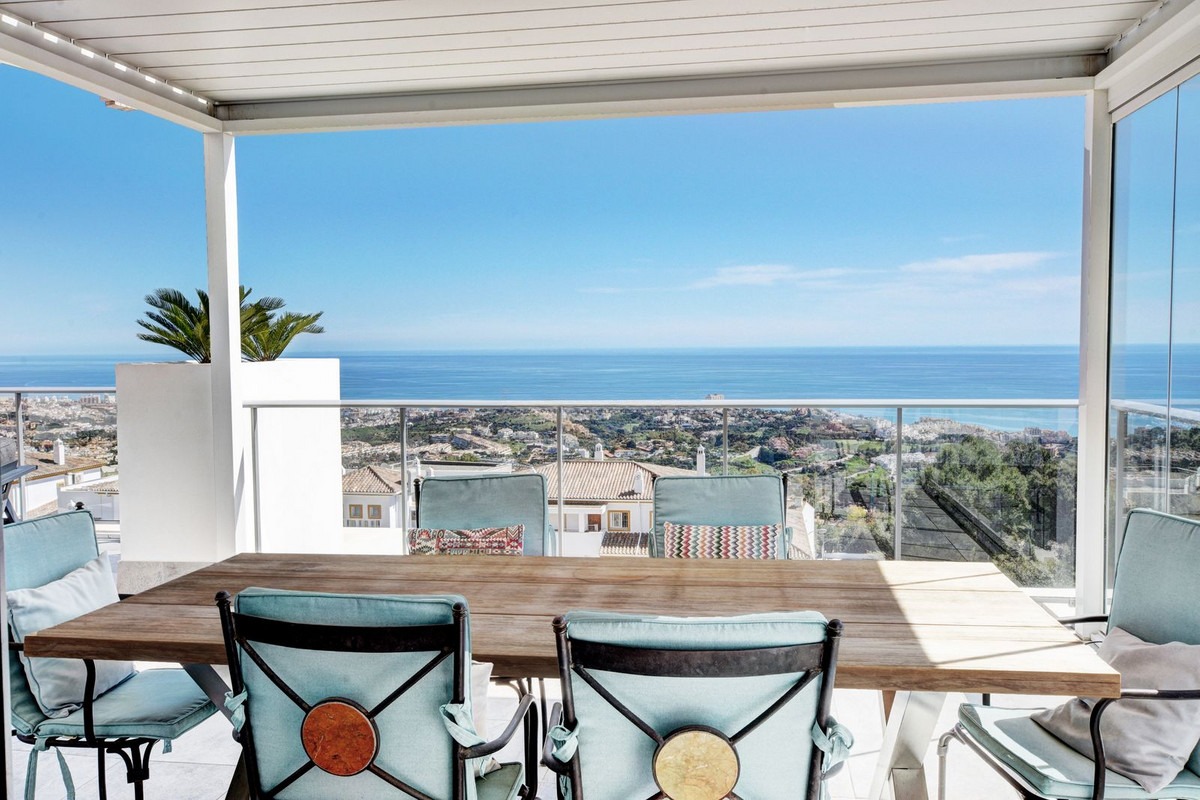 Penthouse in Benalmadena Pueblo — photo 1 of 56
