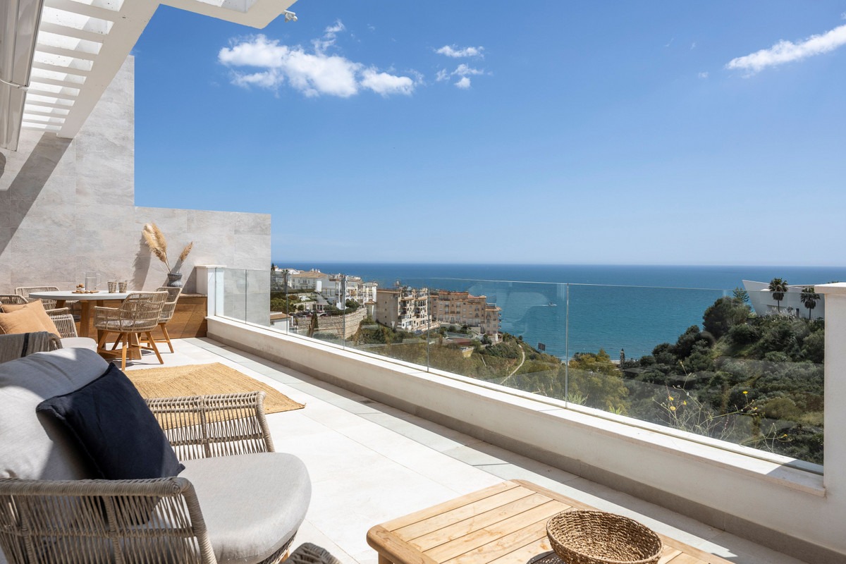 Penthouse in Benalmadena — photo 1 of 50
