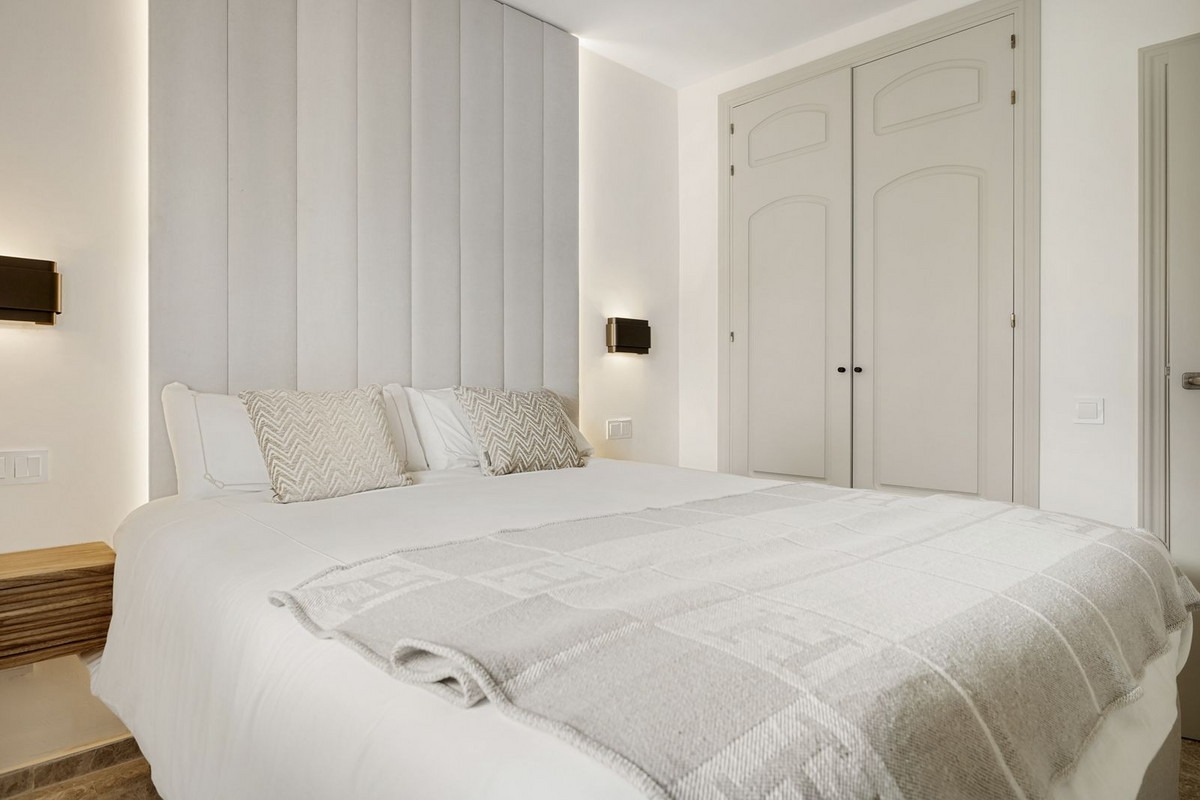 Ground Floor Apartment in Nueva Andalucía — photo 1 of 84
