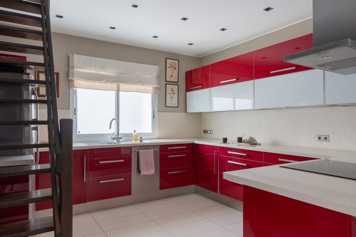 Ground Floor Apartment in Nueva Andalucía — photo 1 of 22