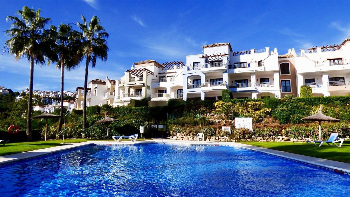 Middle Floor Apartment in Los Arqueros — photo 1 of 20