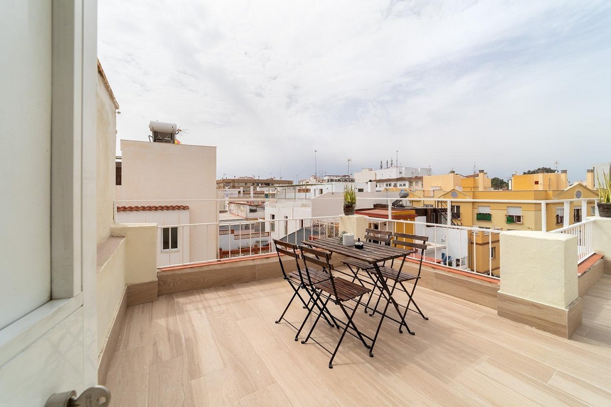 Townhouse in Martiricos — photo 1 of 50