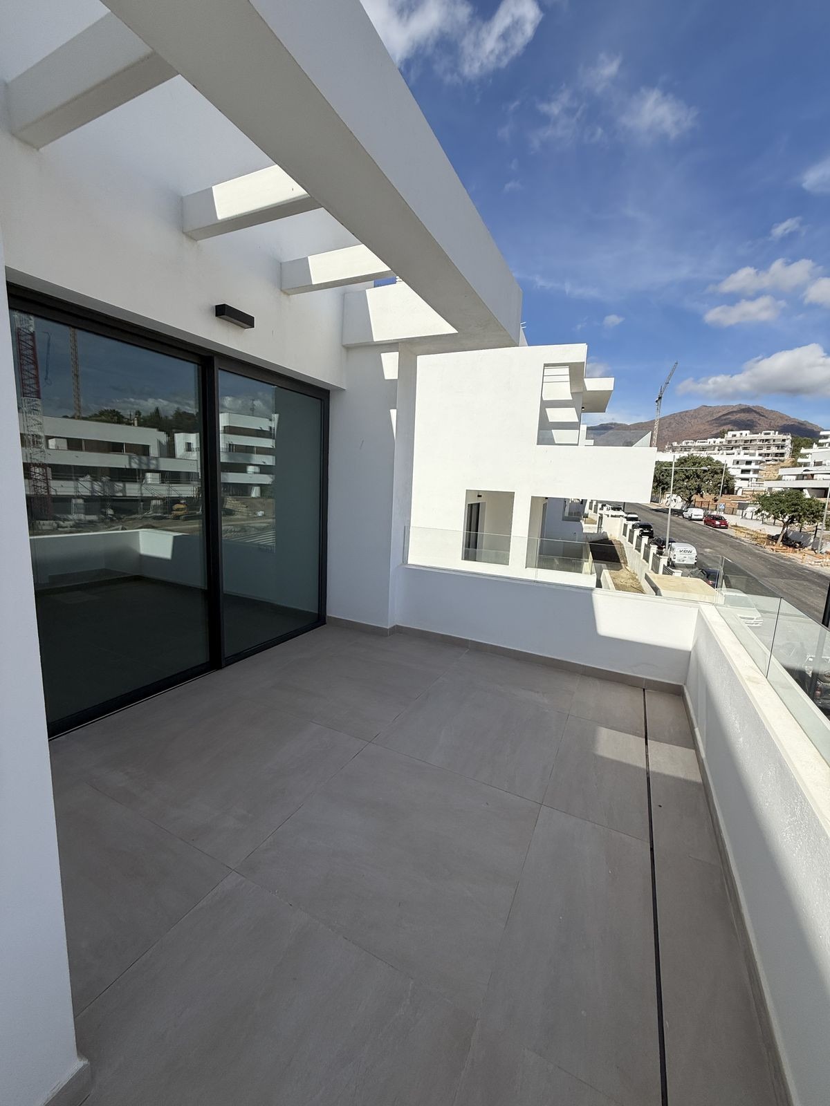 Penthouse in Estepona — photo 1 of 14