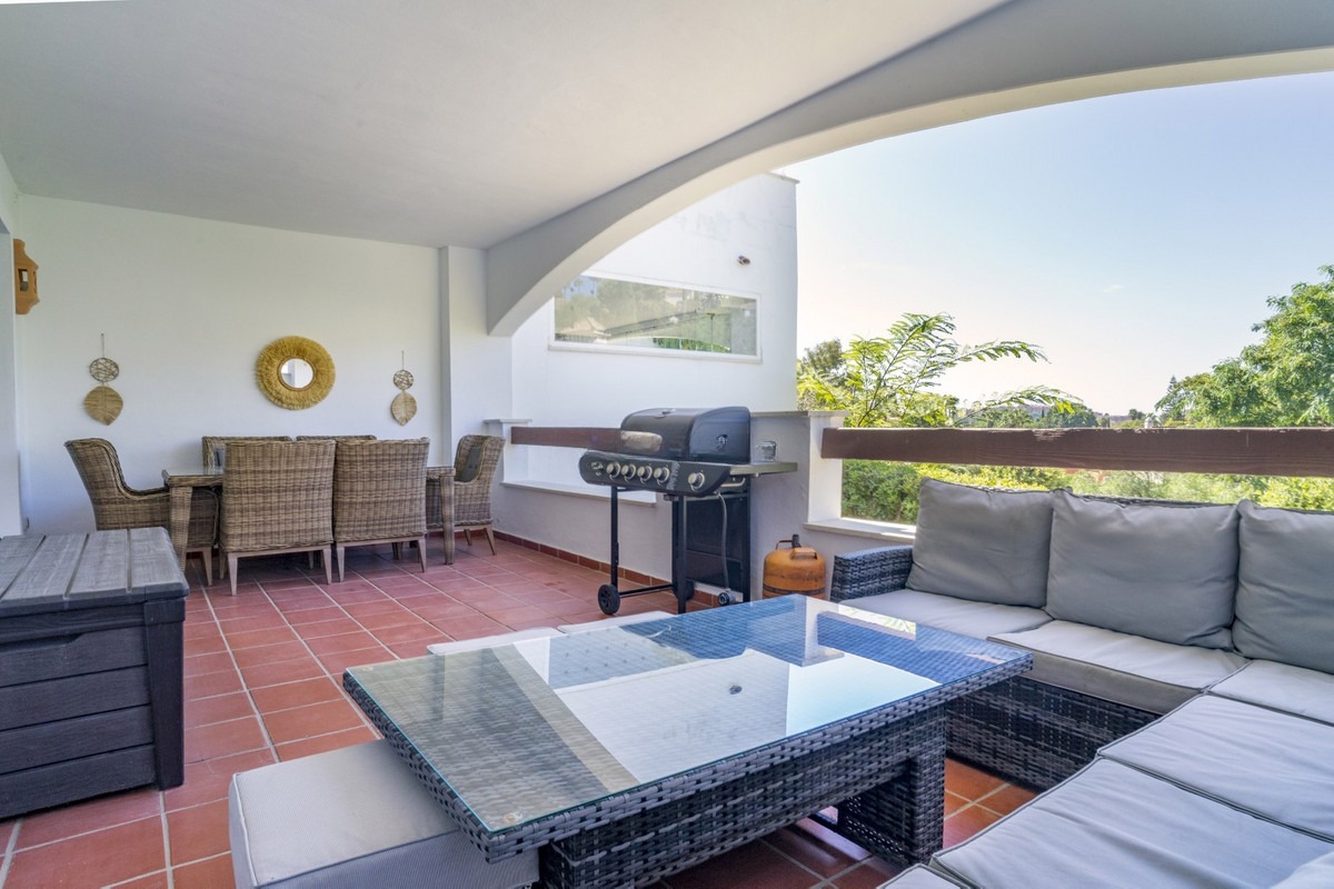 Ground Floor Apartment in Nueva Andalucía — photo 1 of 15
