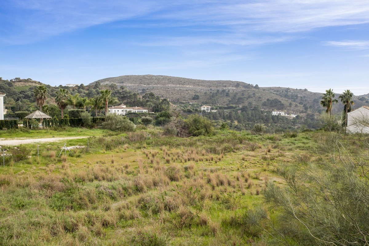 Land in Benahavís — photo 1 of 12