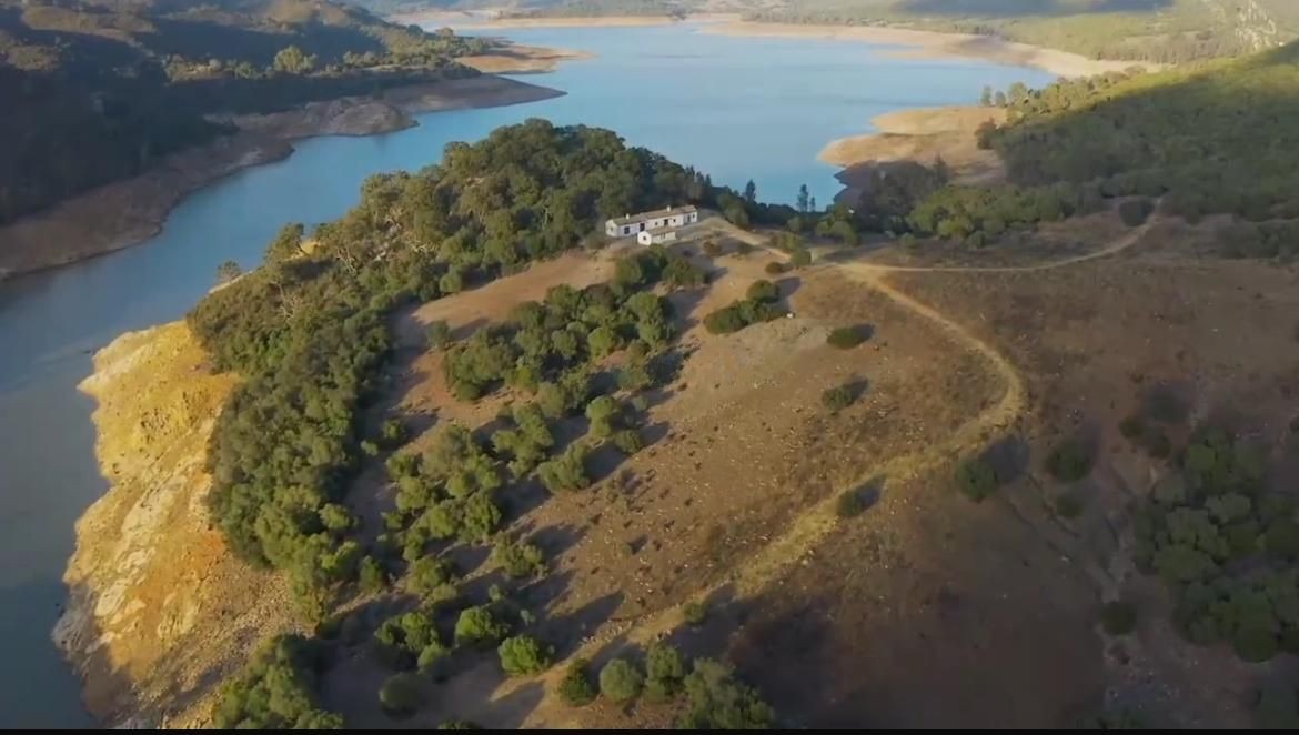 Finca - Cortijo in Castellar de la Frontera — photo 1 of 31