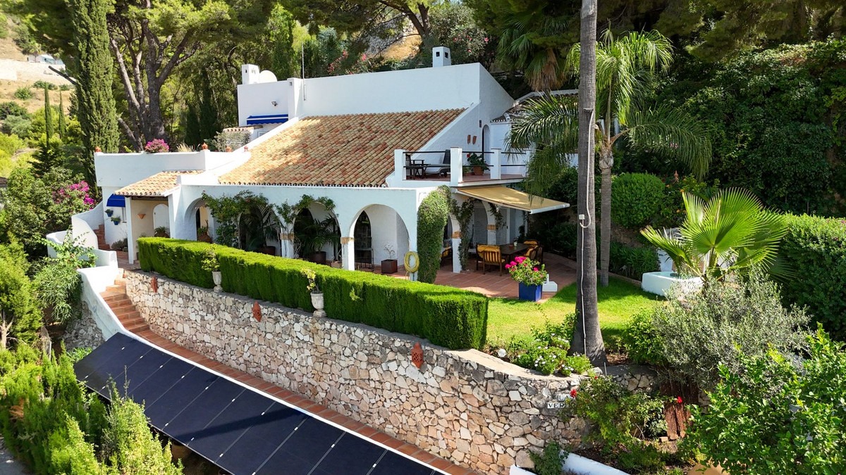 Detached Villa in Mijas — photo 1 of 68