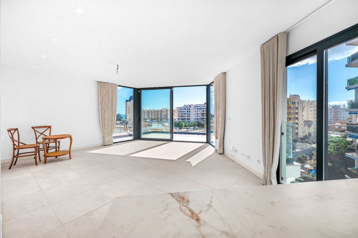Top Floor Apartment in Fuengirola — photo 1 of 25