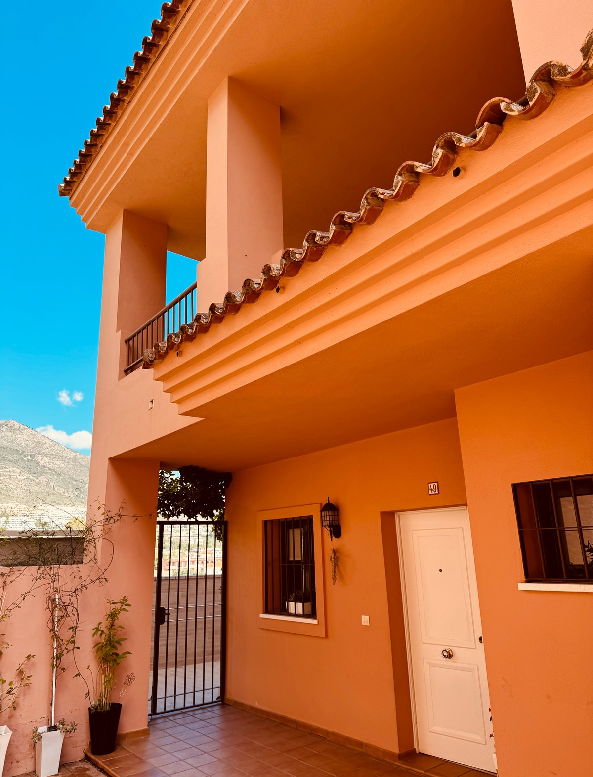 Detached Villa in Benalmadena Pueblo — photo 1 of 30