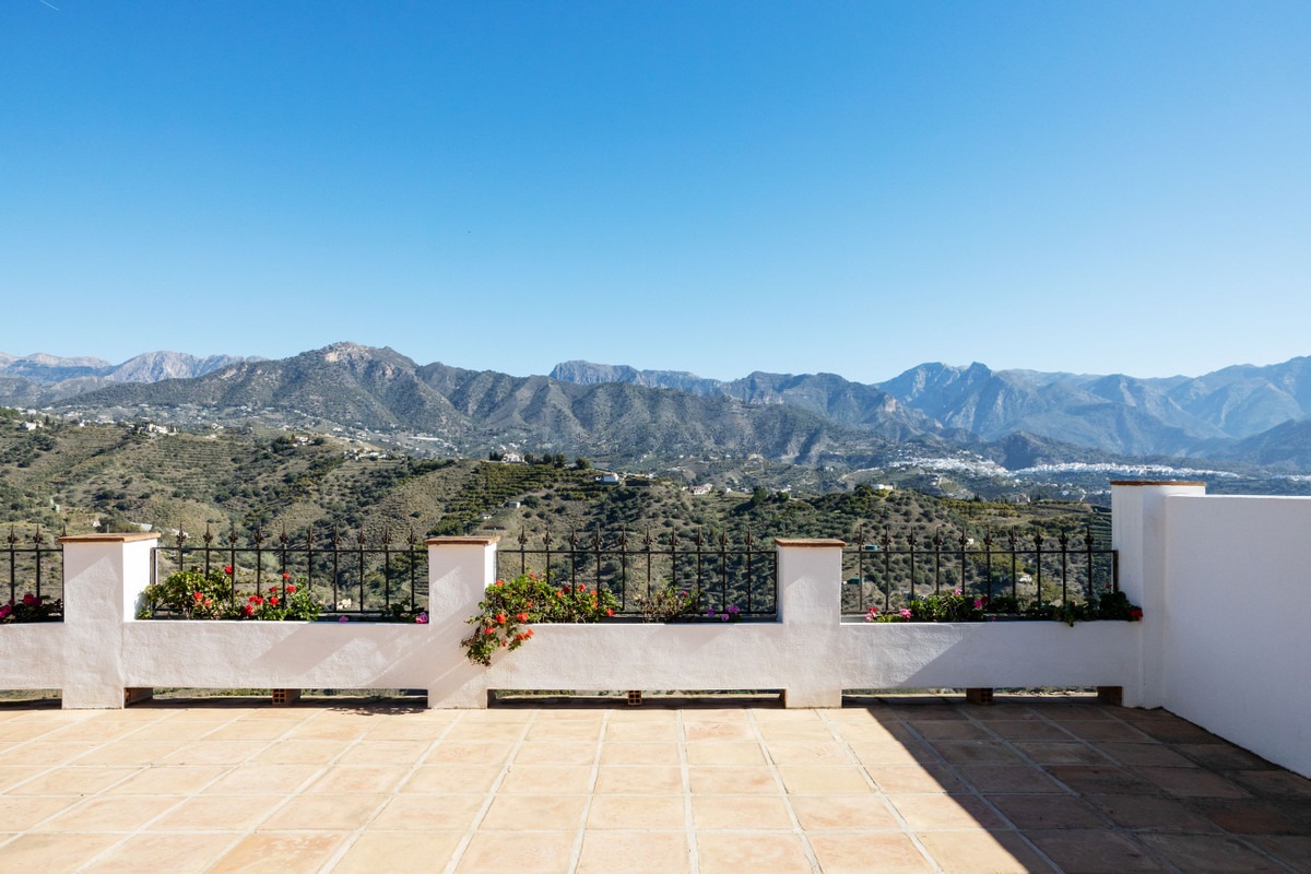 Detached Villa in Torrox — photo 1 of 49
